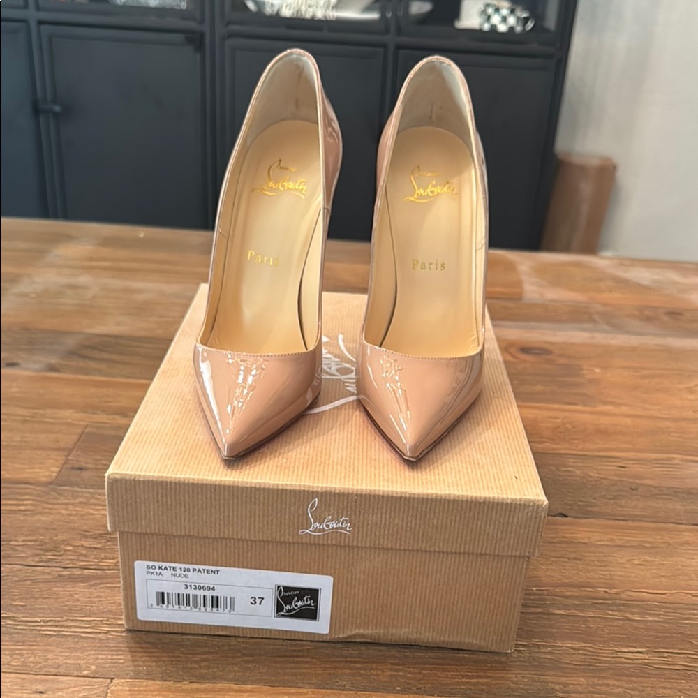 Christian Louboutin Nude Patent Leather Pumps size 37